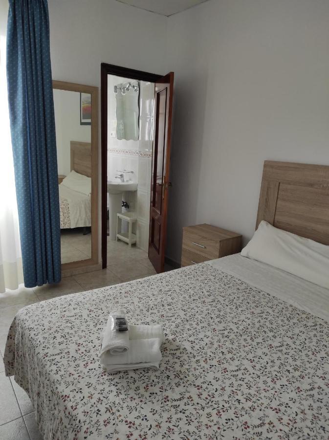 Hostal Fantoni Cádiz Eksteriør billede